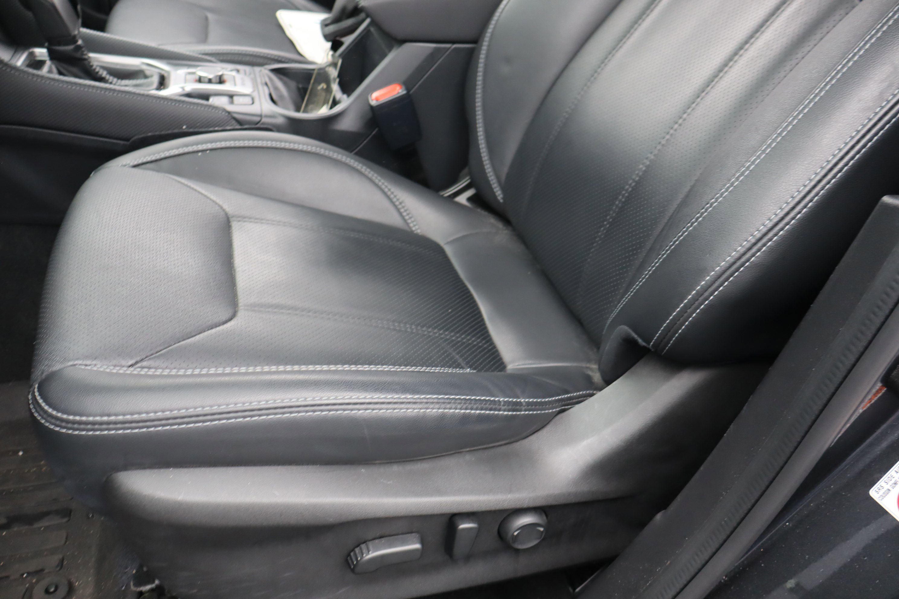 Used 2019 Subaru Forester Limited w/ Popular Package #3 image 17