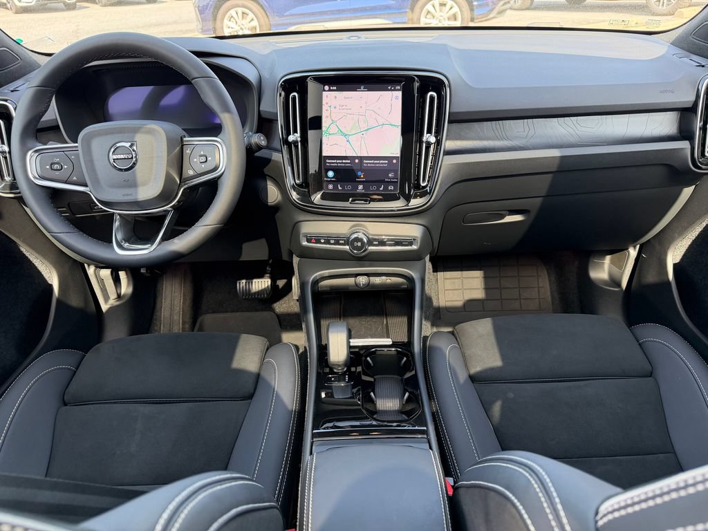Certified 2023 Volvo XC40 Recharge Plus AWD/4WD image 2
