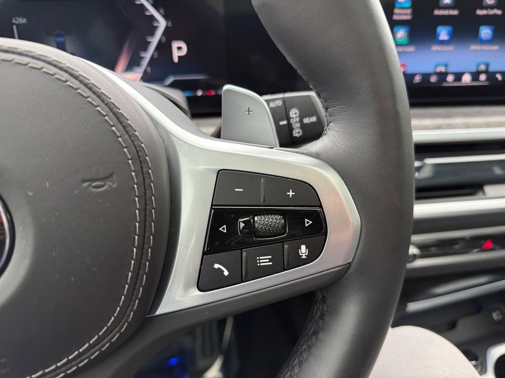 Certified 2024 BMW X7 xDrive40i w/ Executive Package image 32