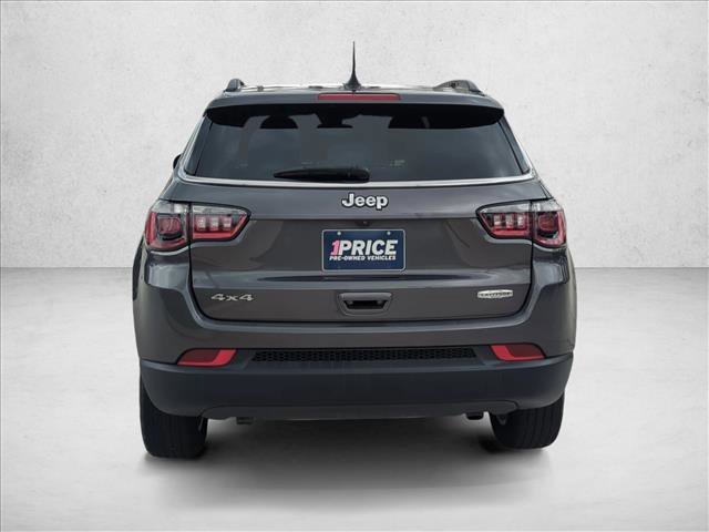 Used 2023 Jeep Compass Latitude AWD/4WD image 7