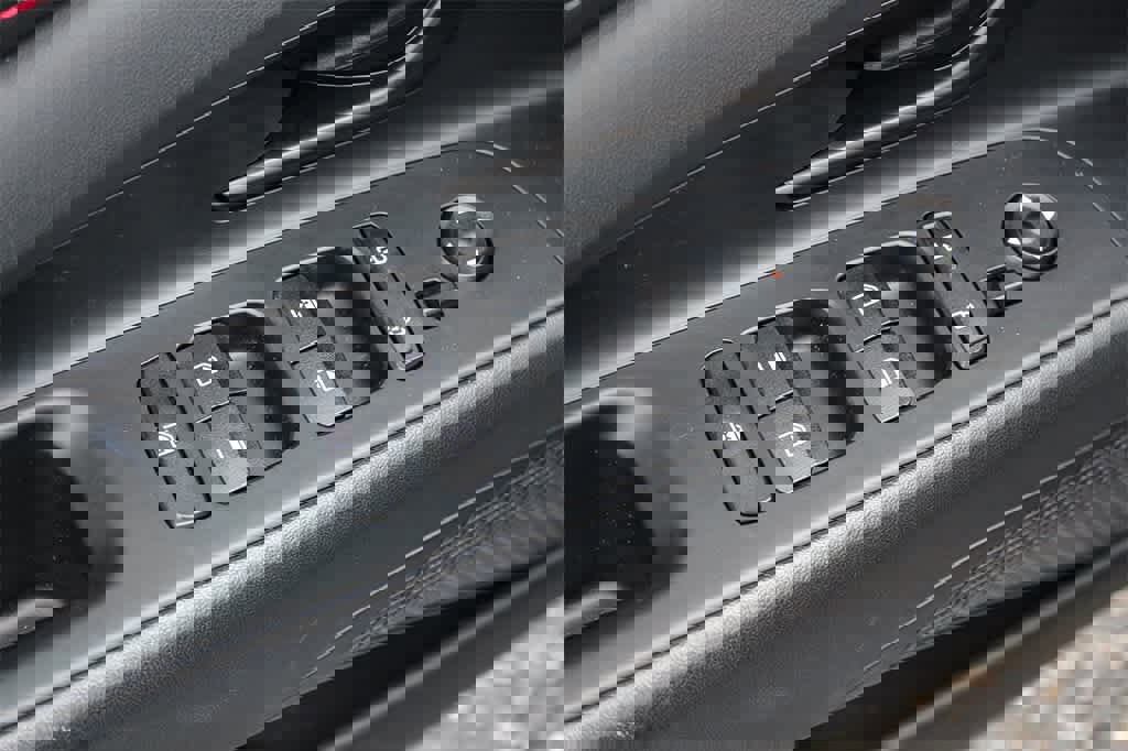 Used 2024 Hyundai Elantra N Line image 26