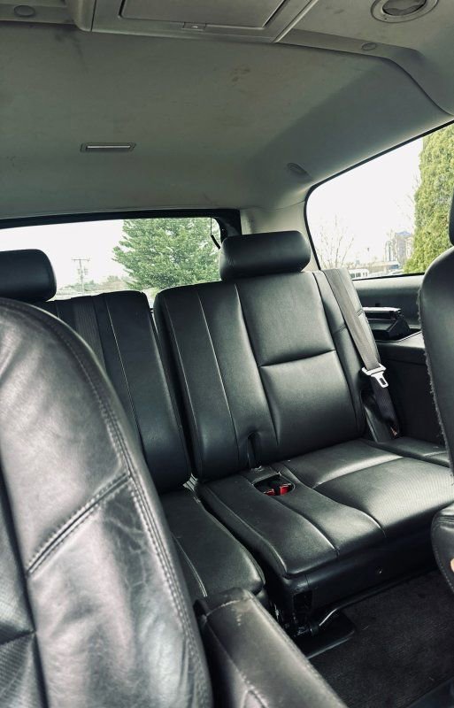 Used 2013 Cadillac Escalade ESV Luxury image 16