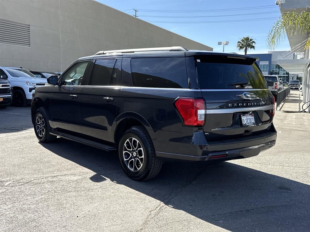 Used 2024 Ford Expedition Max XLT image 5