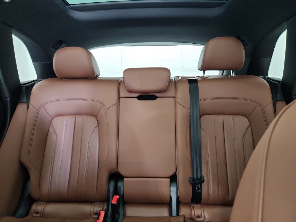 Used 2023 Audi Q5 2.0T Premium w/ Convenience Package image 33