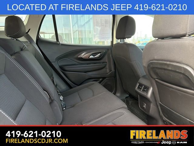 Used 2024 GMC Terrain SLE w/ LPO, Floor Liner Package image 30