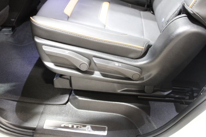 Certified 2024 GMC Yukon AT4 w/ Technology Package image 58