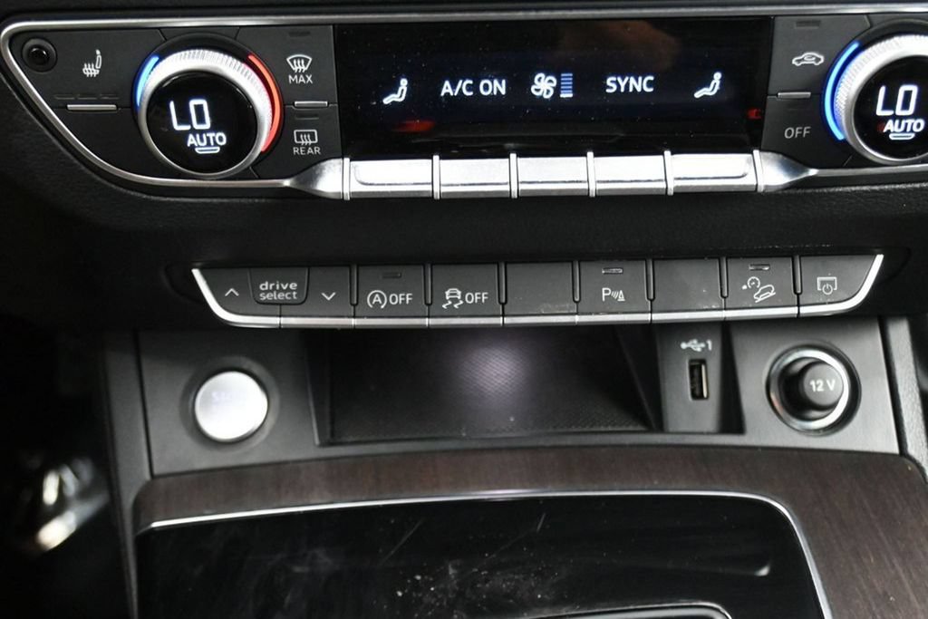 Used 2023 Audi Q5 2.0T Premium w/ Convenience Package AWD/4WD image 20