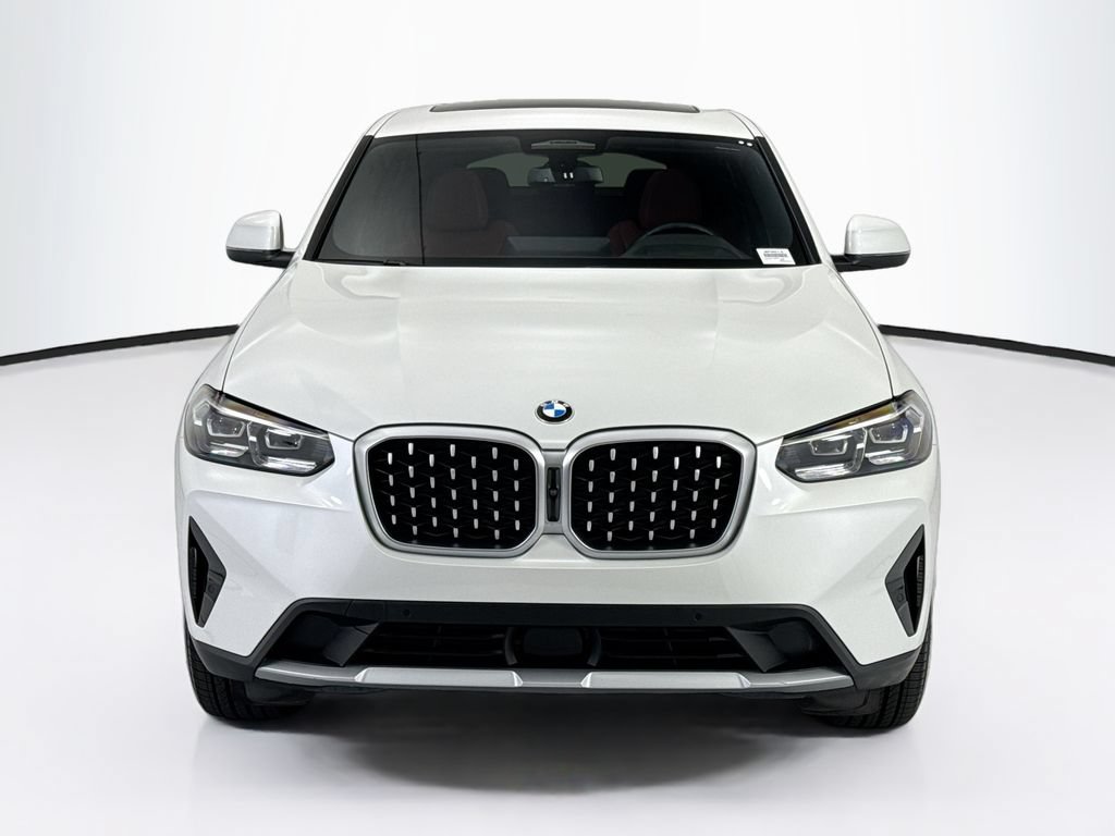 Used 2024 BMW X4 xDrive30i w/ Premium Package AWD/4WD image 2