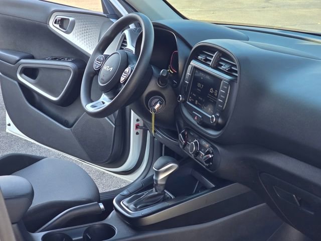 Used 2024 Kia Soul LX w/ Option Group 015 image 31