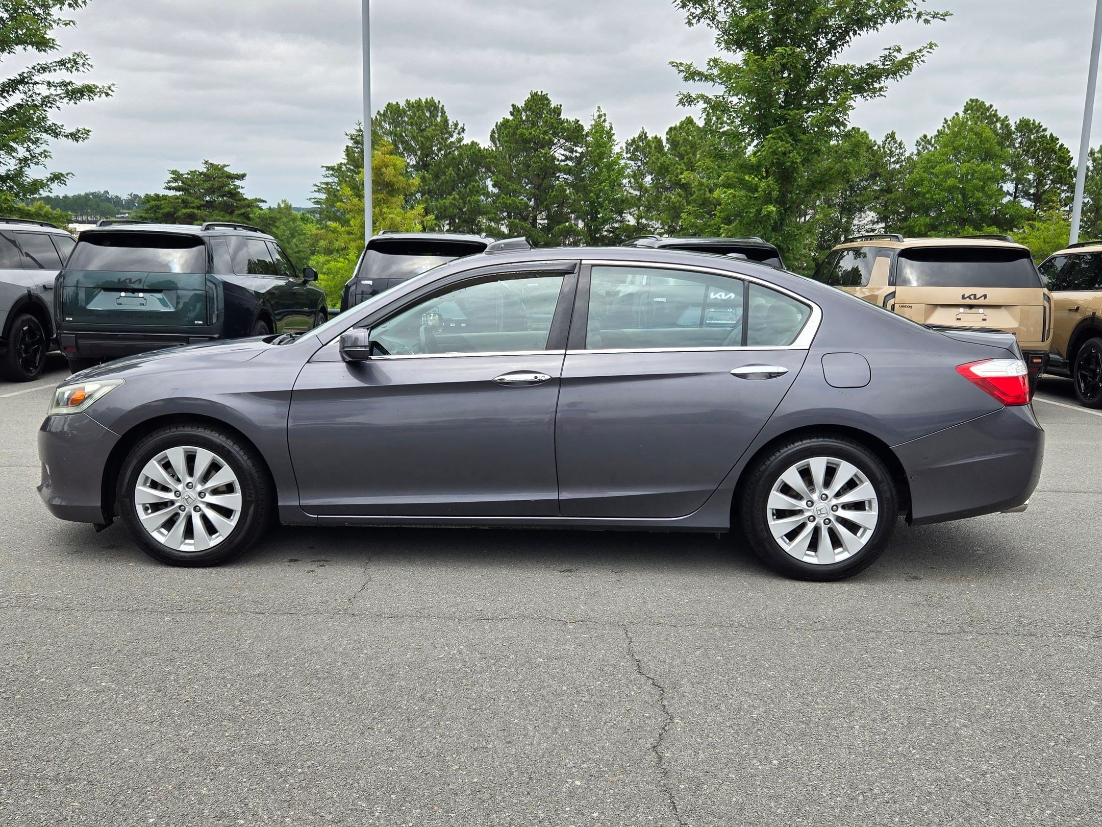 Used 2013 Honda Accord EX-L image 4