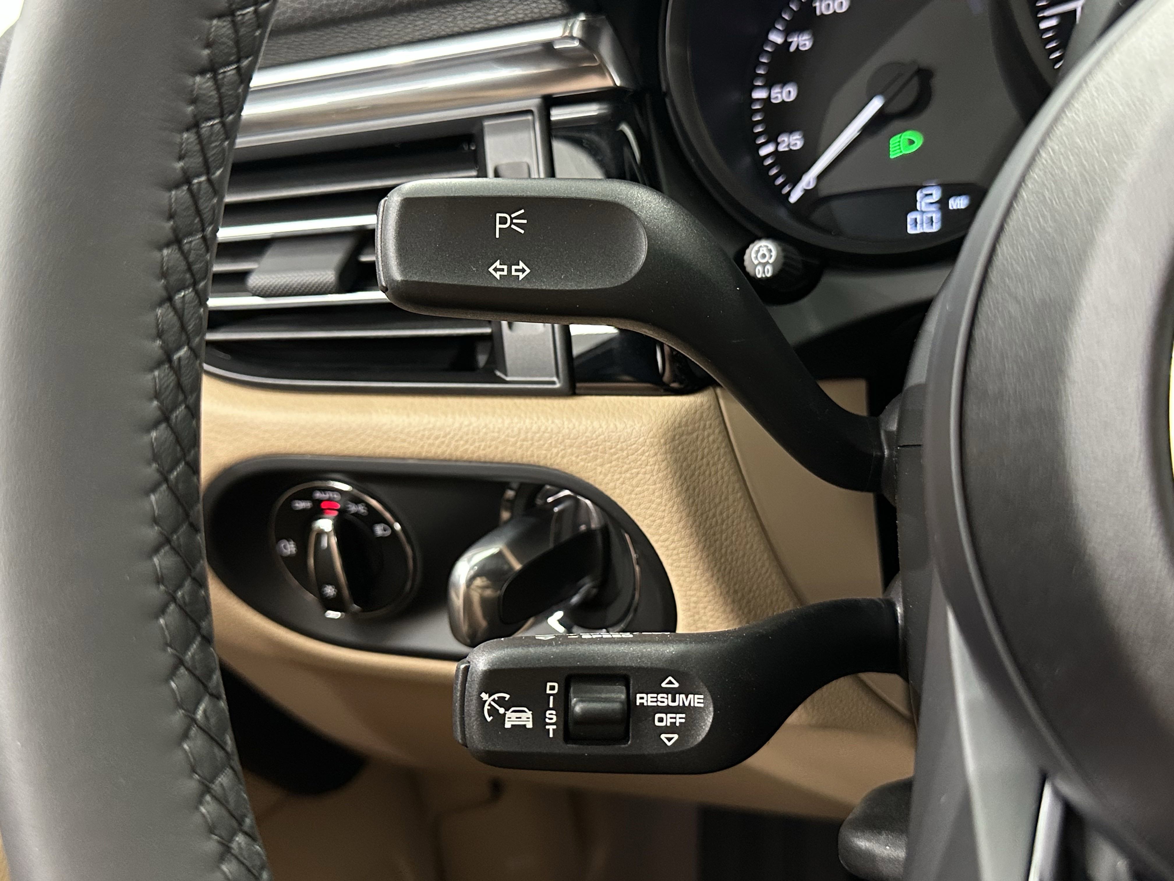 New 2025 Porsche Macan image 45