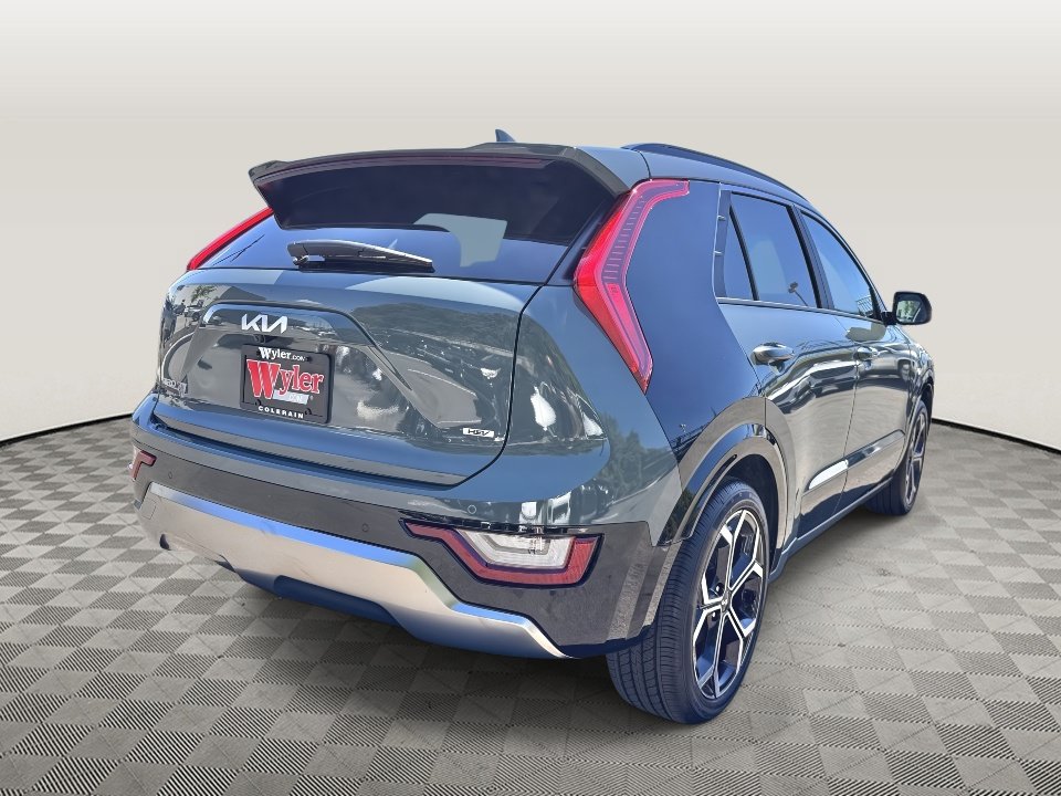 New 2026 Kia Niro SX Touring FWD image 7