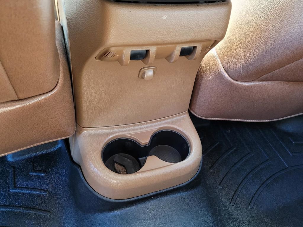 Used 2017 Jeep Wrangler Unlimited Rubicon w/ Connectivity Group image 20