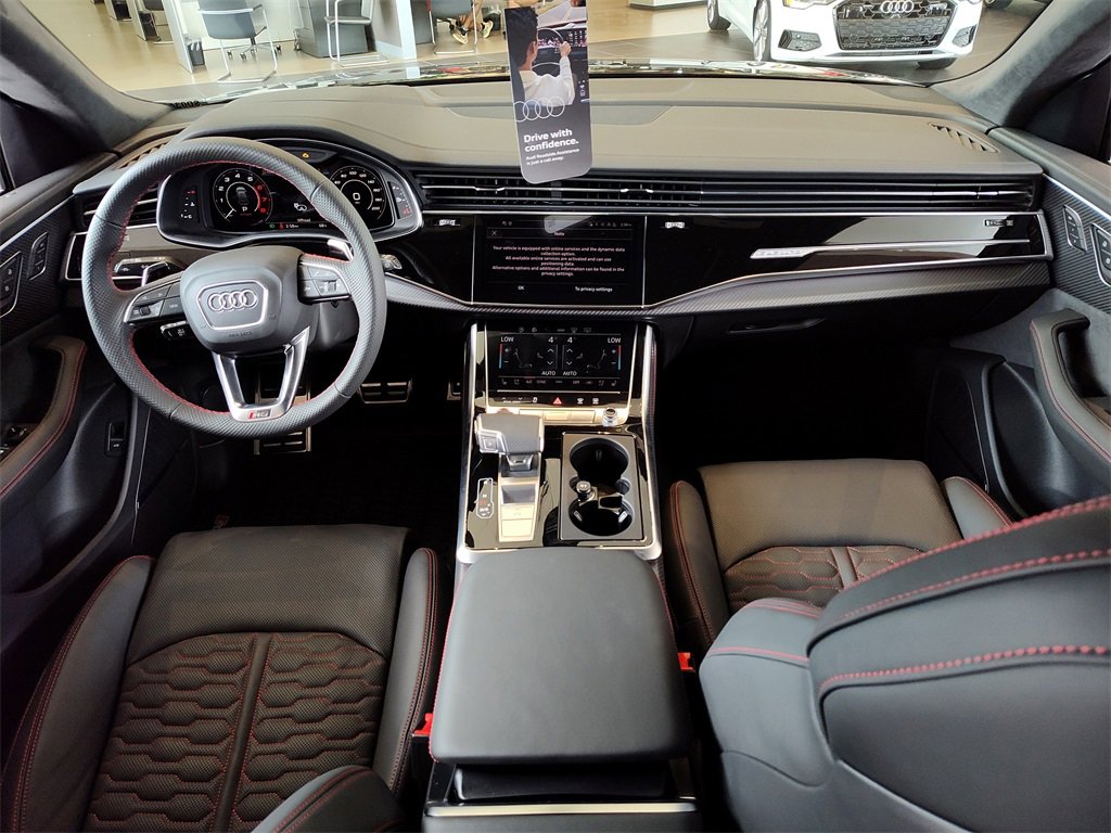 New 2025 Audi RS Q8 performance image 6