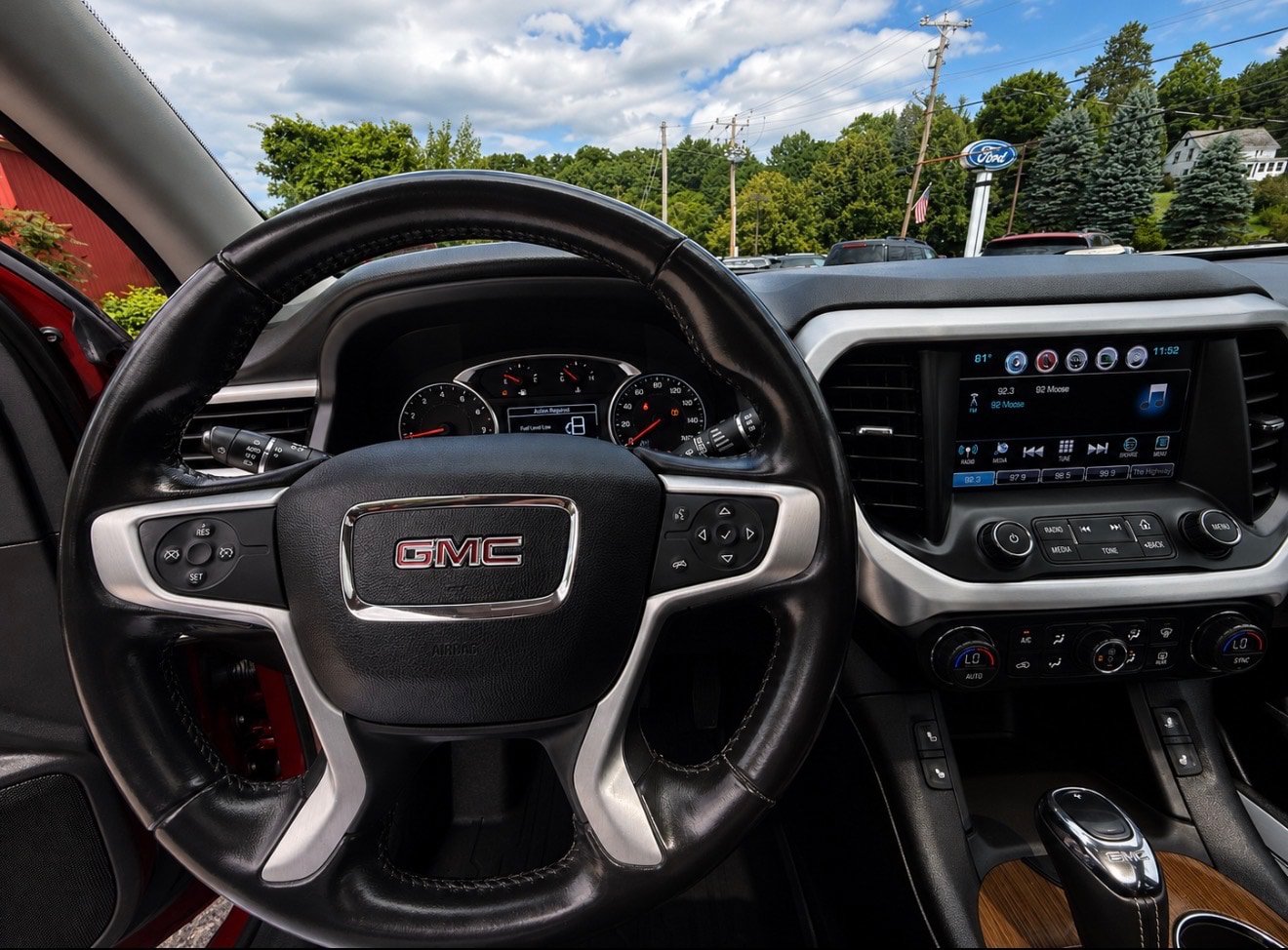 Used 2019 GMC Acadia SLE AWD/4WD image 10