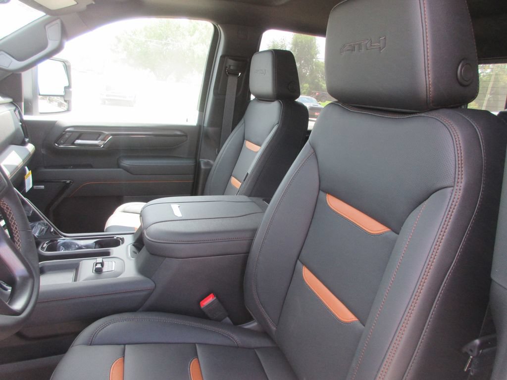 New 2026 GMC Sierra 2500 AT4 w/ AT4 Premium Plus Package AWD/4WD image 13