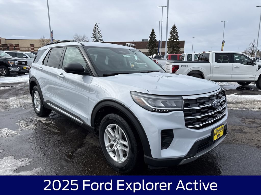 Used 2025 Ford Explorer Active image 5