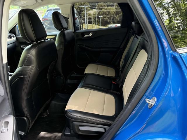 Used 2021 Ford Escape Titanium w/ Titanium Elite Package AWD/4WD image 12