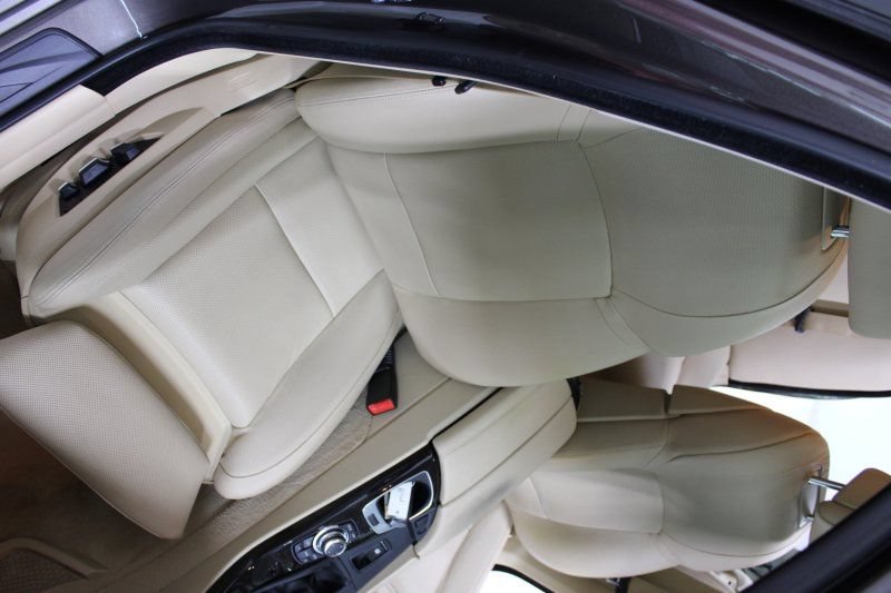 Used 2011 BMW 535i Sedan w/ Active Ventilated Seat Pkg RWD image 35
