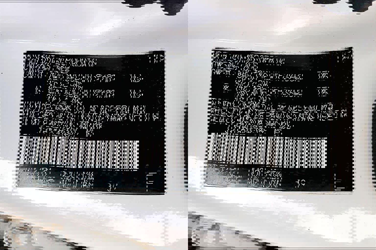 Used 2017 Lexus LX 570 4WD w/ Luxury Package image 37