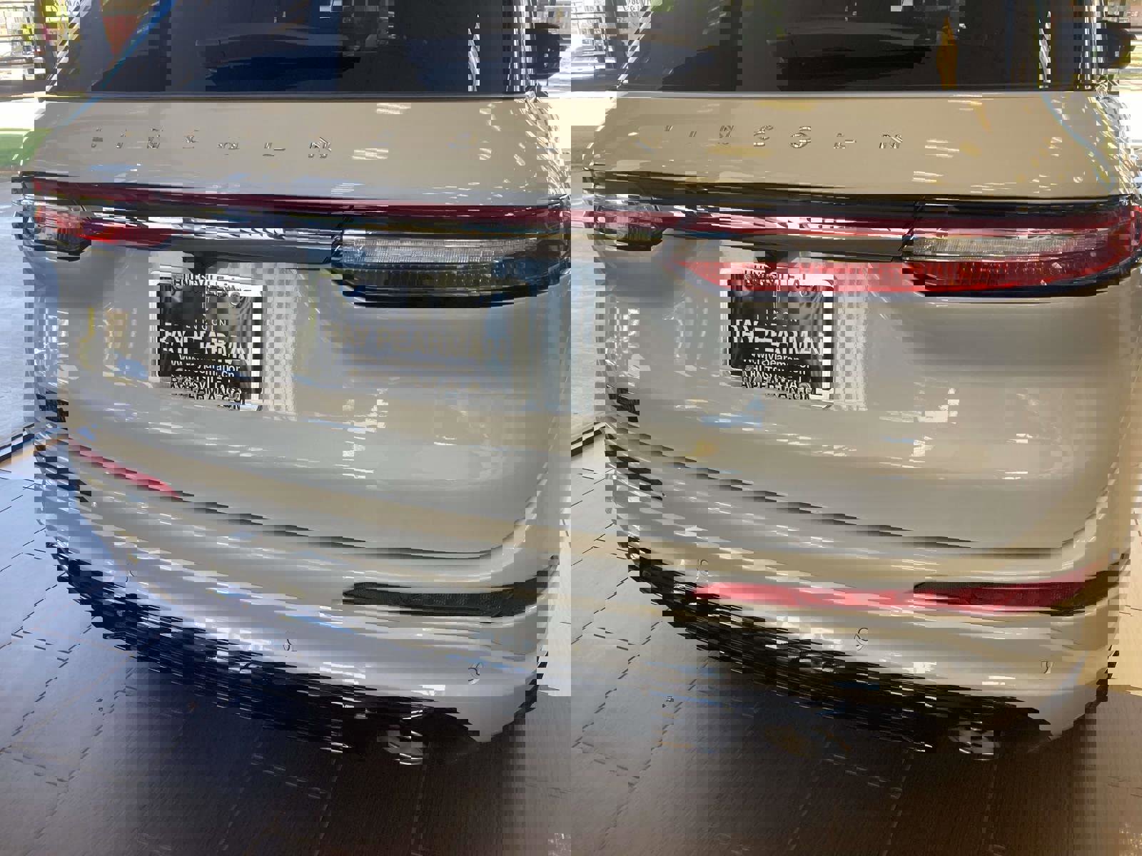 New 2026 Lincoln Corsair Reserve image 4