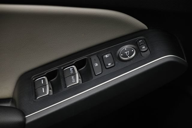 Used 2023 Honda Civic Touring image 17