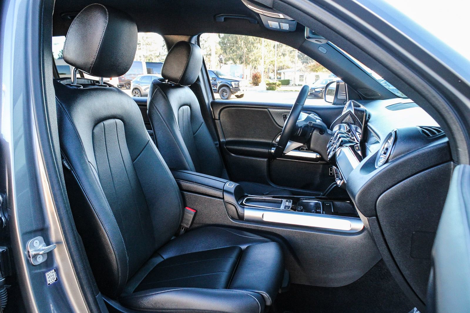 Certified 2024 Mercedes-Benz GLB 250 image 19