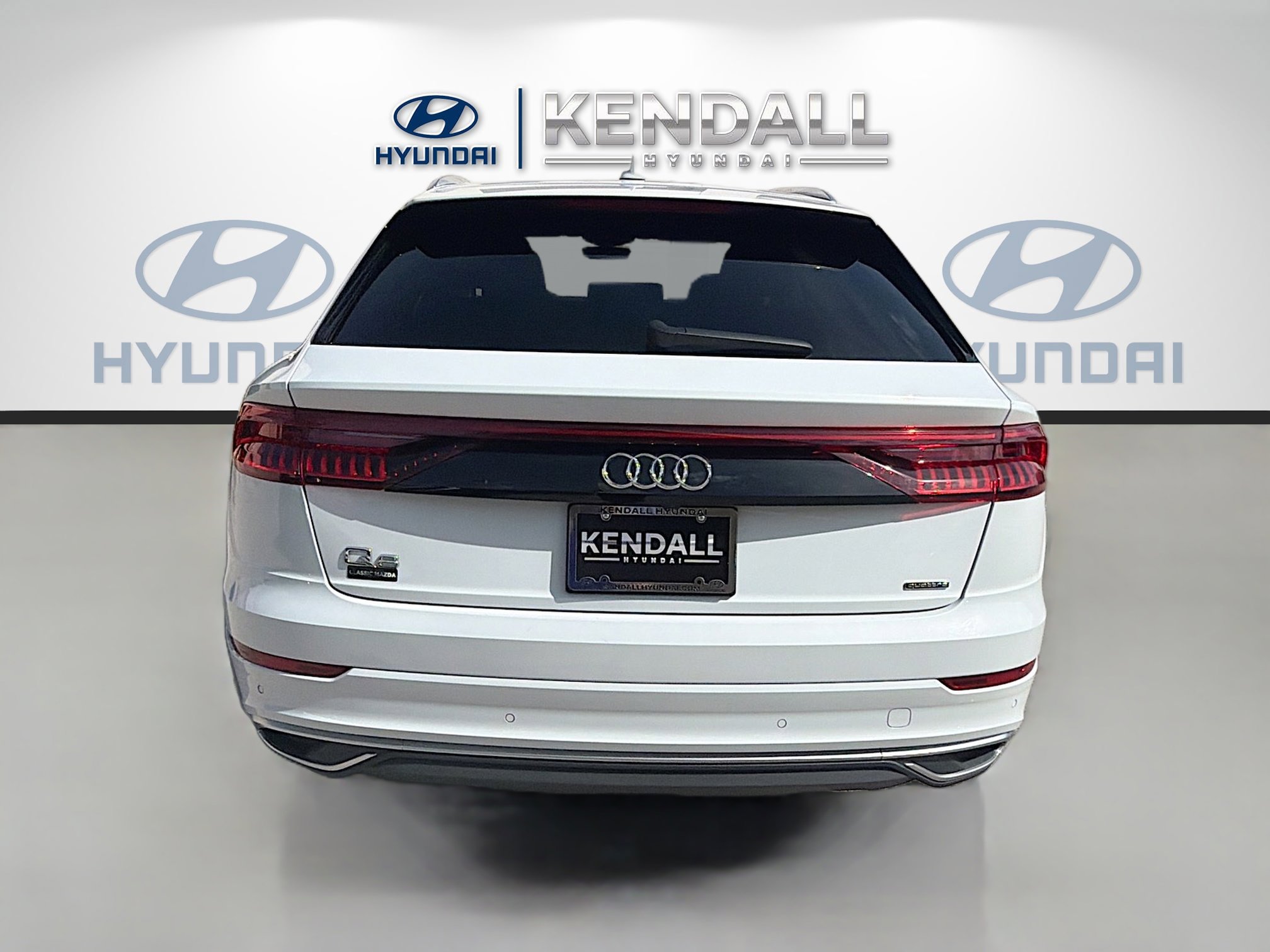 Used 2023 Audi Q8 Prestige image 5