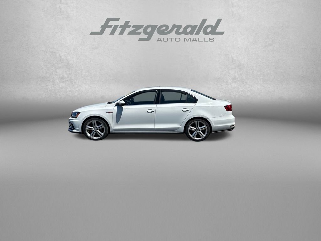 Used 2017 Volkswagen Jetta GLI FWD image 4