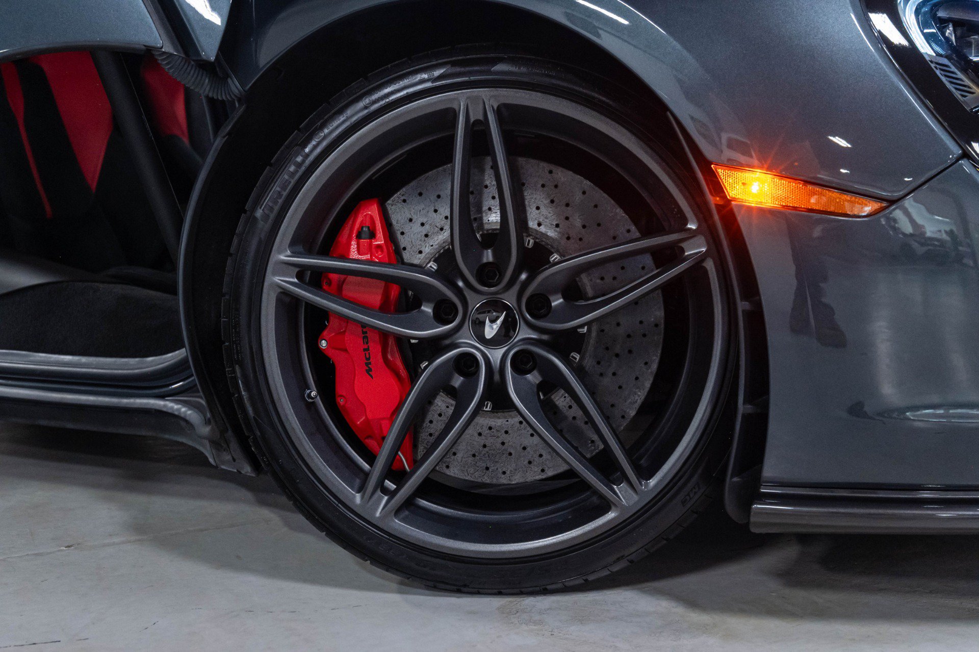Used 2019 McLaren 570S Coupe RWD image 77