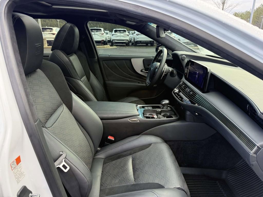 Used 2023 Lexus LS 500 F Sport w/ Cold Weather Package (CK) image 14