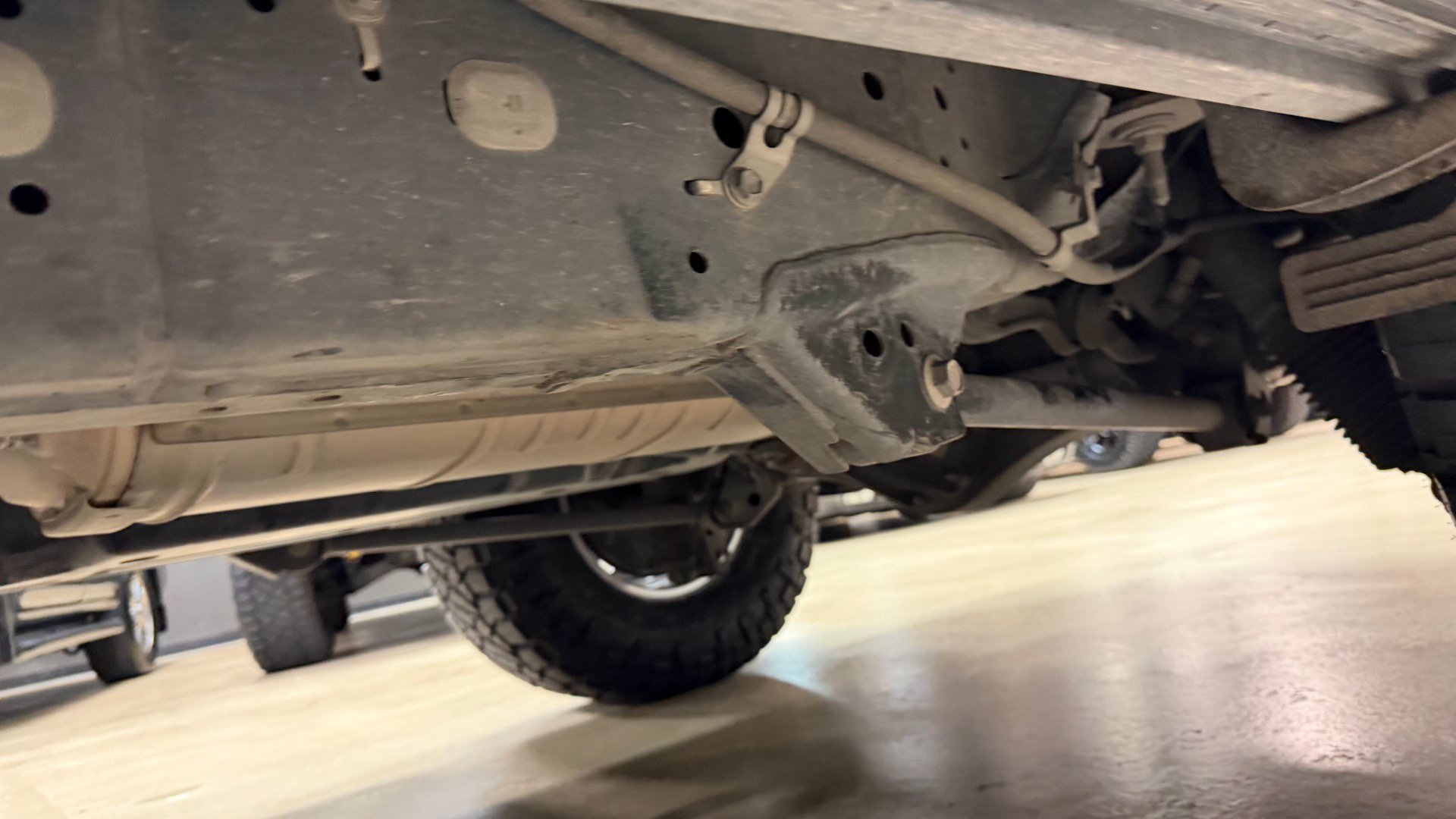 Used 2014 Toyota Land Cruiser AWD/4WD image 33