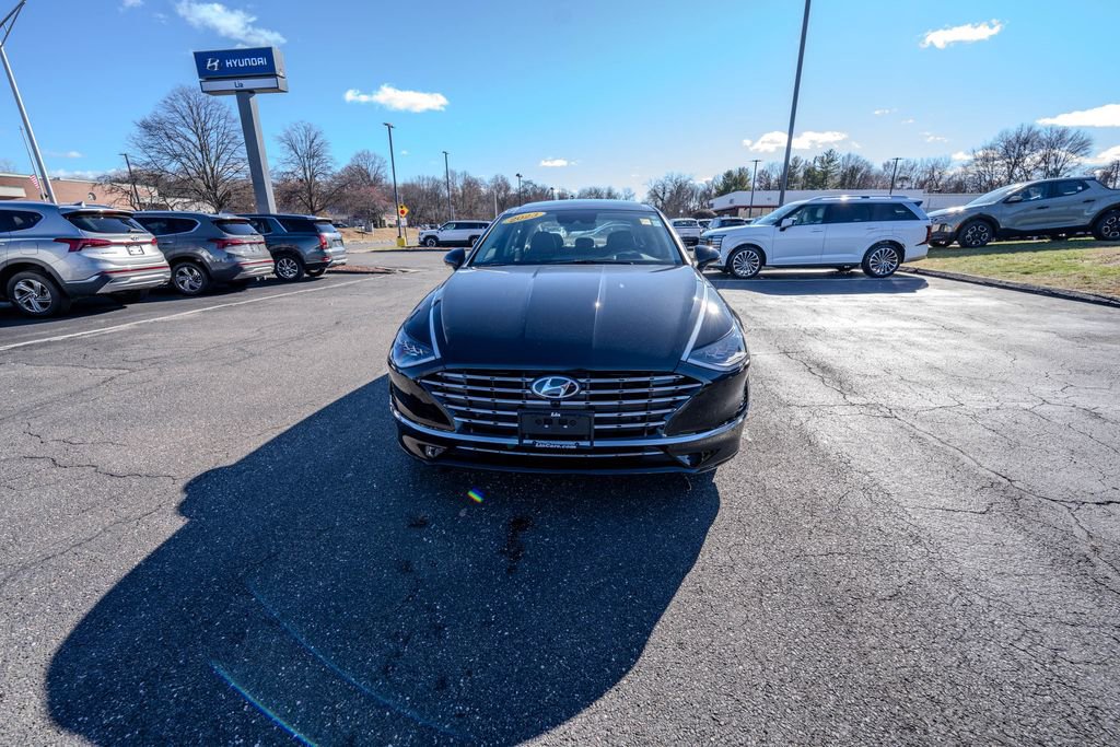 Certified 2023 Hyundai Sonata Limited w/ Cargo Package image 2