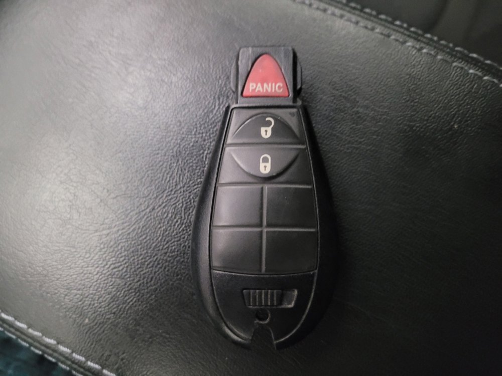 Used 2019 Jeep Cherokee Latitude w/ Popular Appearance Group FWD image 32