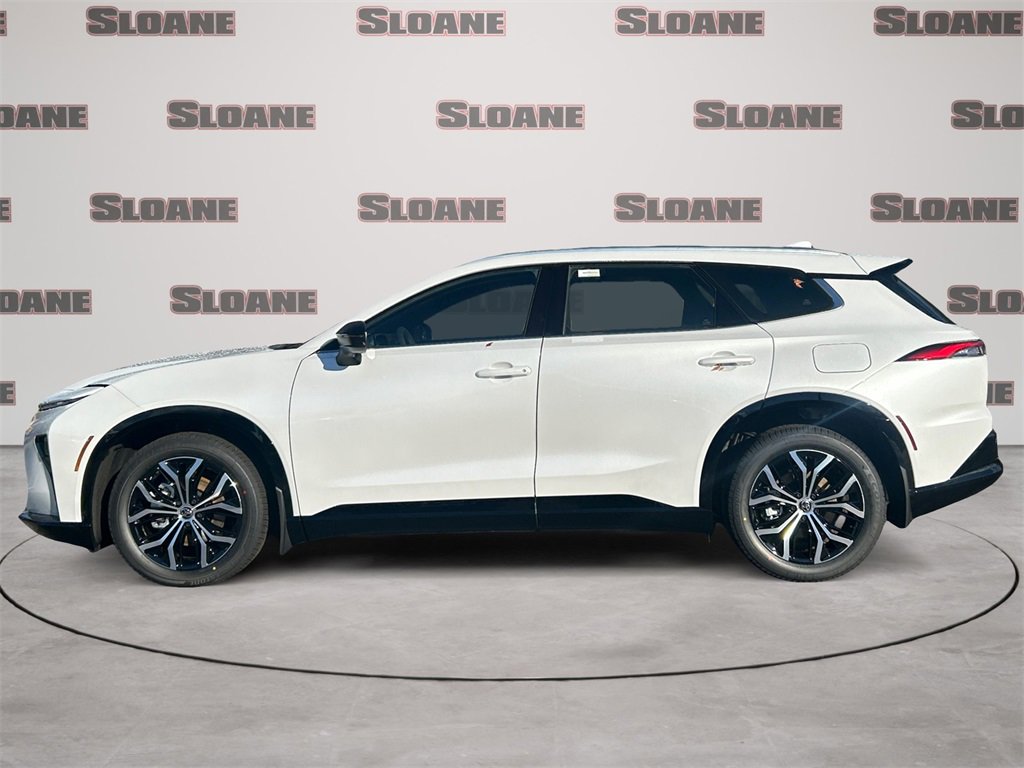 Used 2025 Toyota Crown Signia image 2