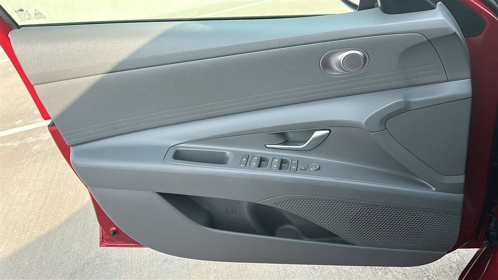 Certified 2024 Hyundai Elantra SEL FWD image 19