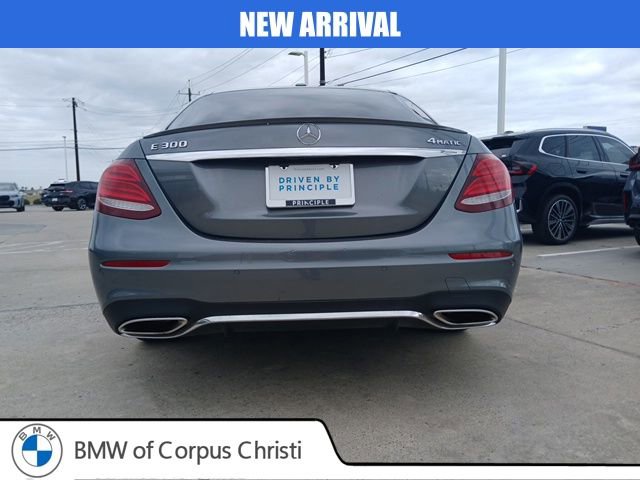 Used 2017 Mercedes-Benz E 300 4MATIC image 9