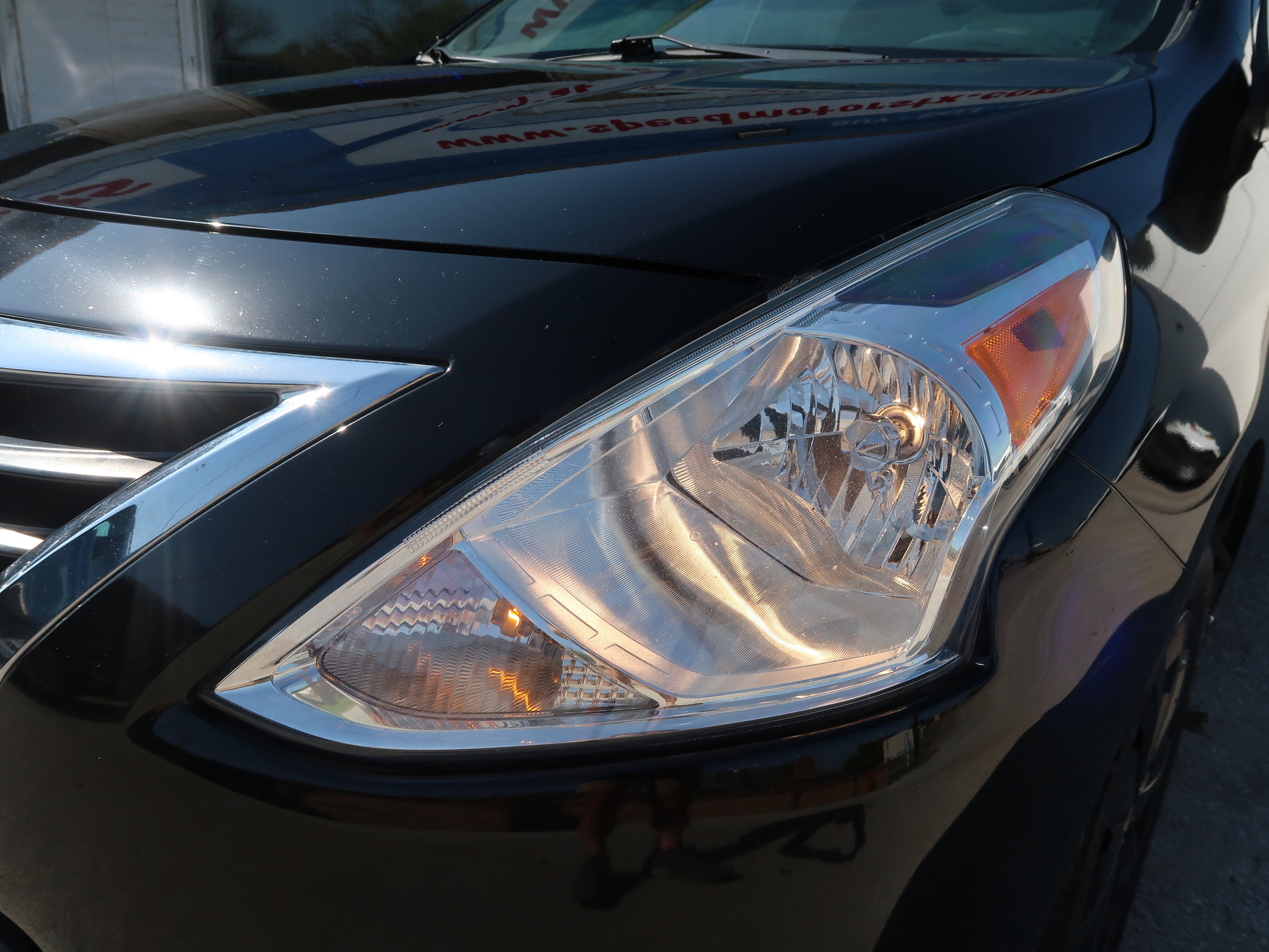 Used 2018 Nissan Versa S image 32