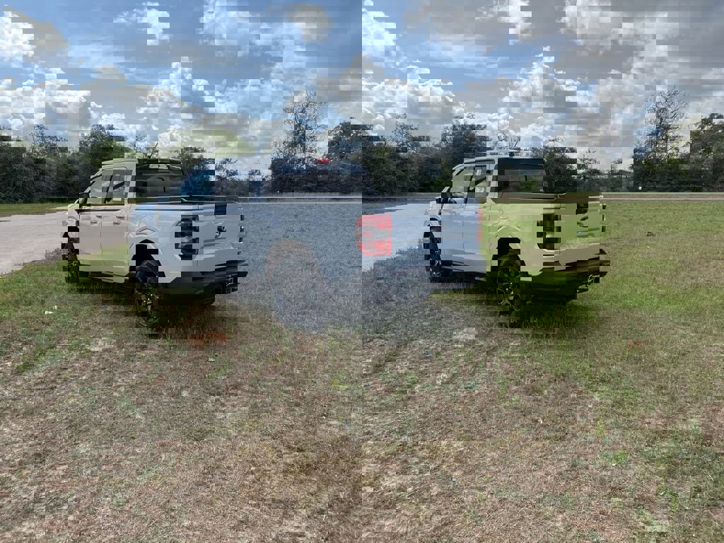 New 2026 Ford Maverick Lariat w/ Black Appearance Package image 14