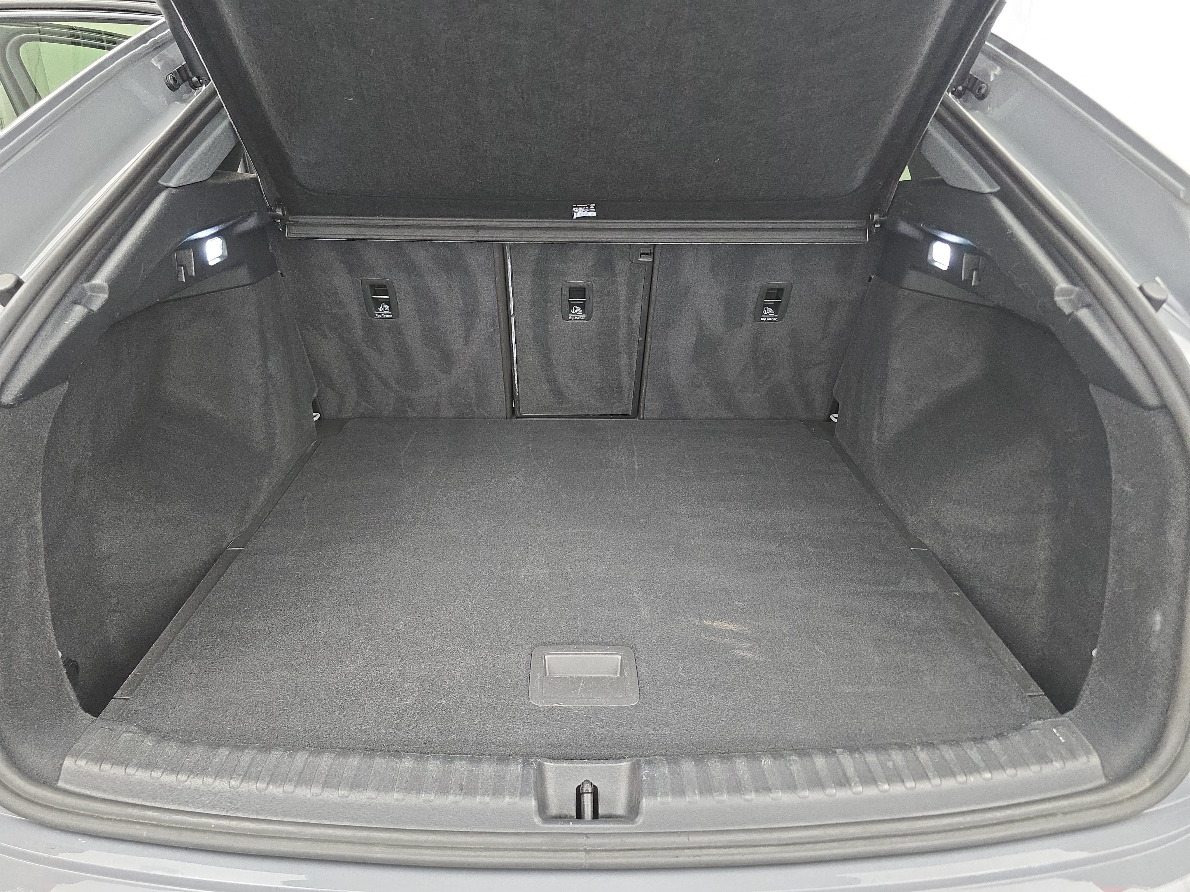 Used 2024 Audi Q4 e-tron Prestige AWD/4WD image 12