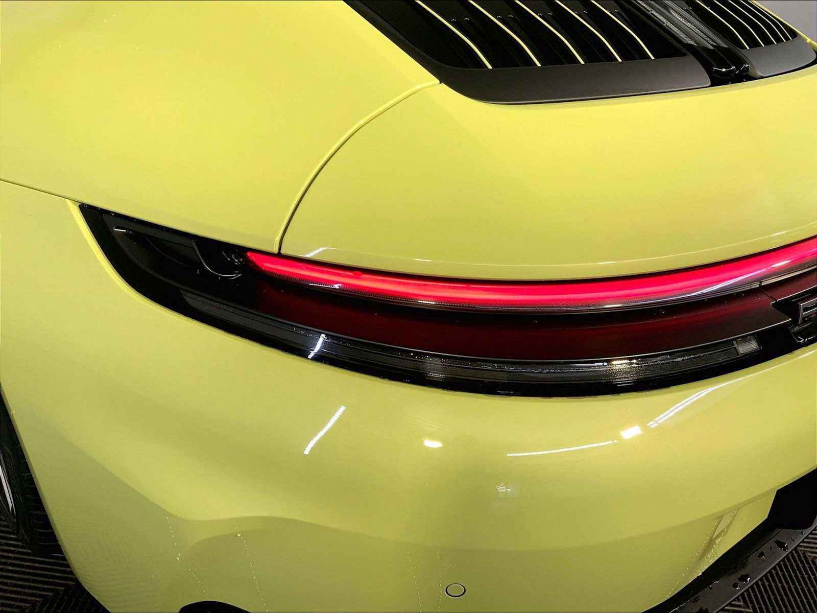 New 2026 Porsche 911 Carrera image 18