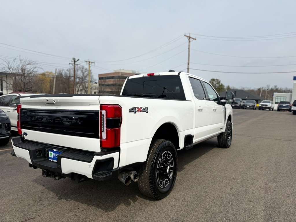 Used 2025 Ford F350 Platinum image 6
