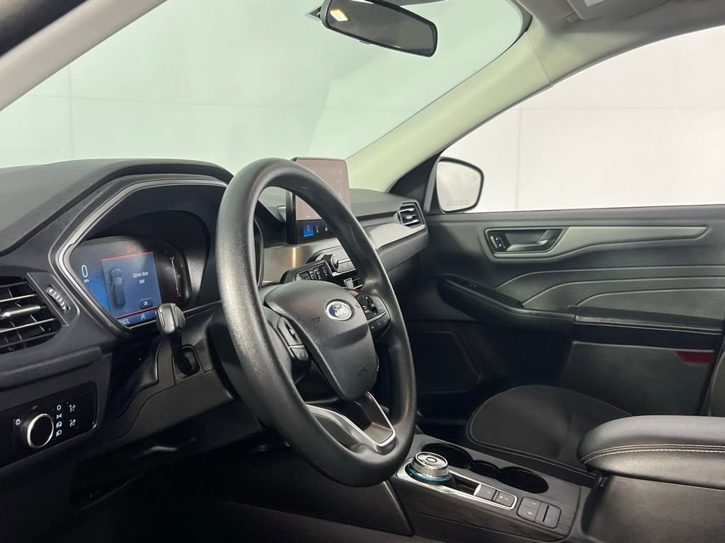 Used 2025 Ford Escape Active image 19