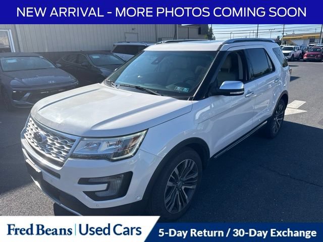 Used 2017 Ford Explorer Platinum AWD/4WD image 2