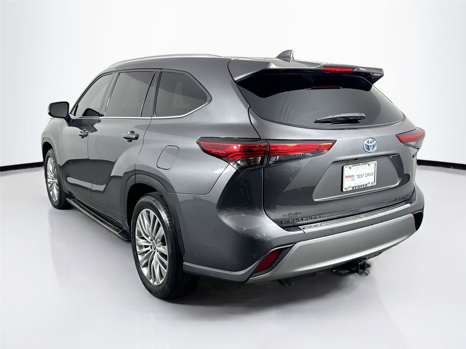 Used 2022 Toyota Highlander Platinum FWD image 13