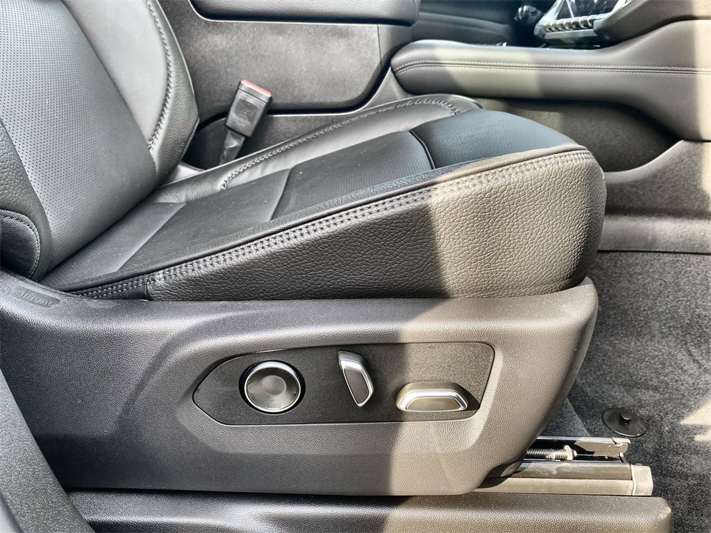 New 2026 GMC Yukon XL Denali w/ Advanced Technology Package image 45