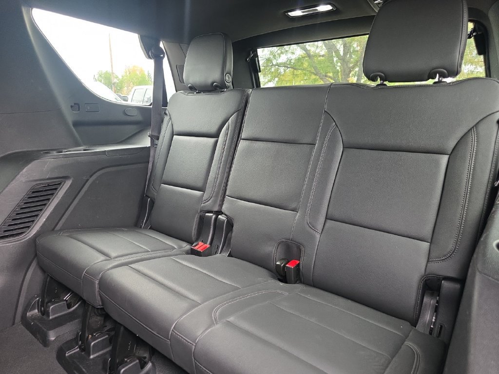 Used 2024 Chevrolet Tahoe LT AWD/4WD image 17