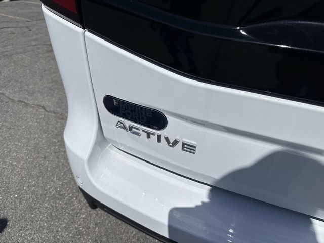 Certified 2025 Ford Expedition Active AWD/4WD image 5