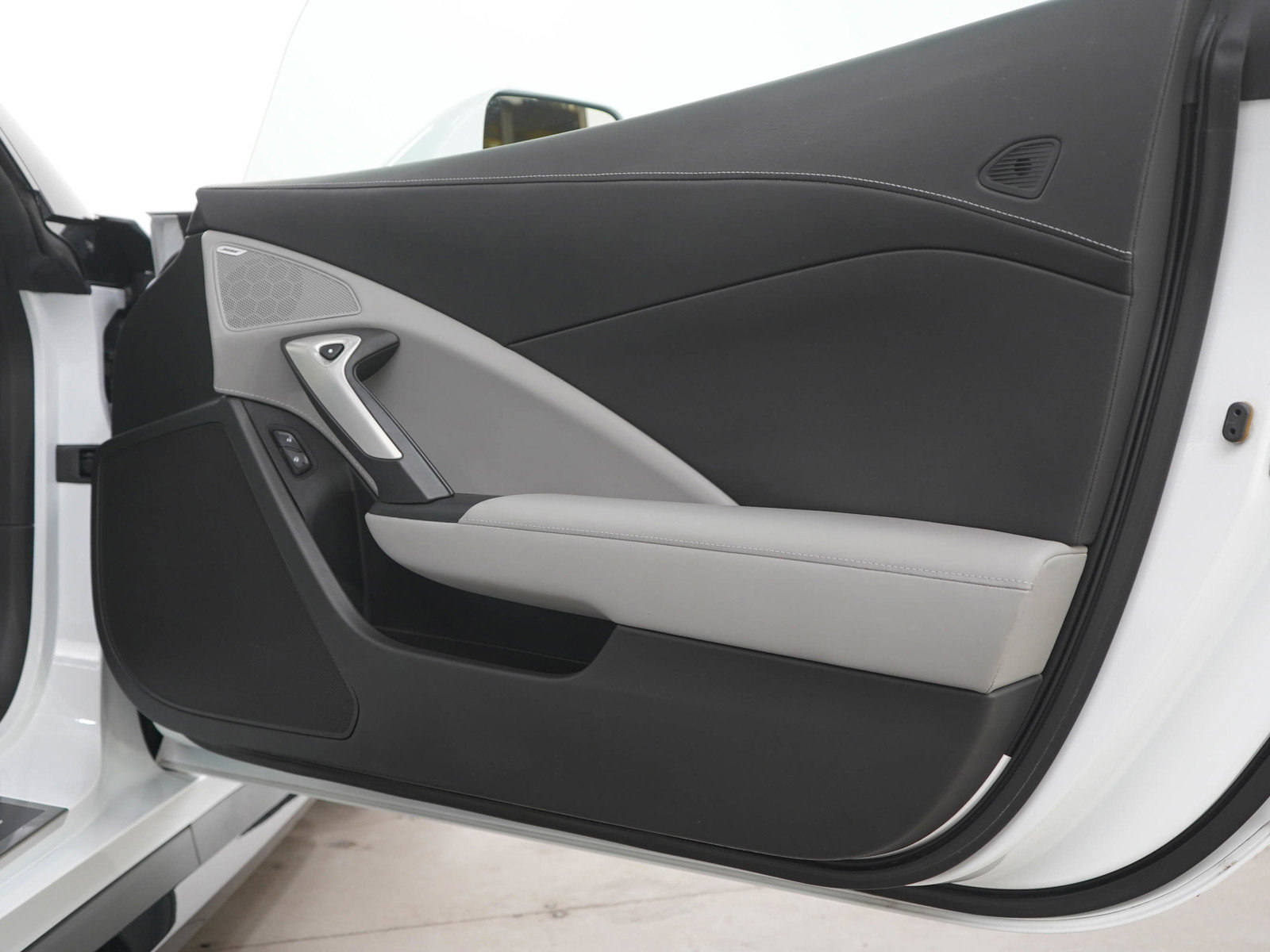 Used 2019 Chevrolet Corvette Grand Sport RWD image 9