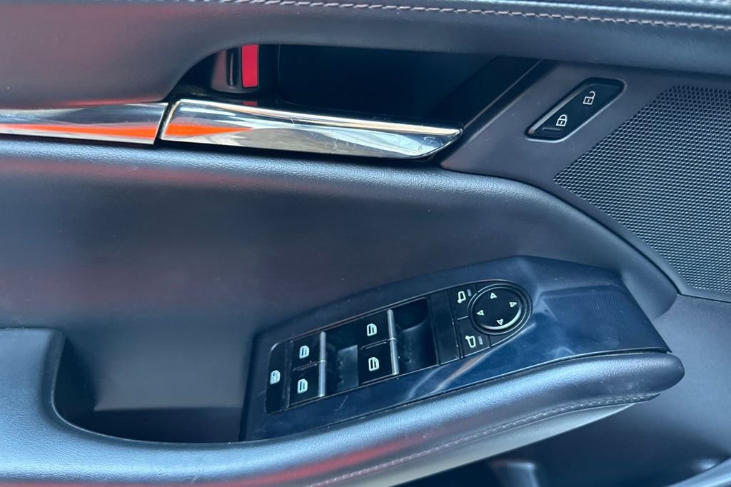 Used 2021 MAZDA MAZDA3 s image 11